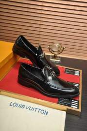 Picture of Louis Vuitton Shoes _SKULVsz38-45mnf071714430